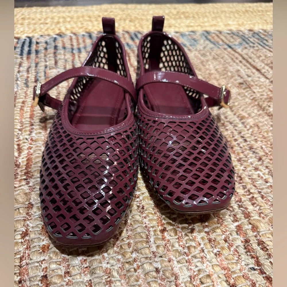 H&M Perforated Mary Jane Ballet Flats - Burgundy - Size 9 - Picture 4 of 6